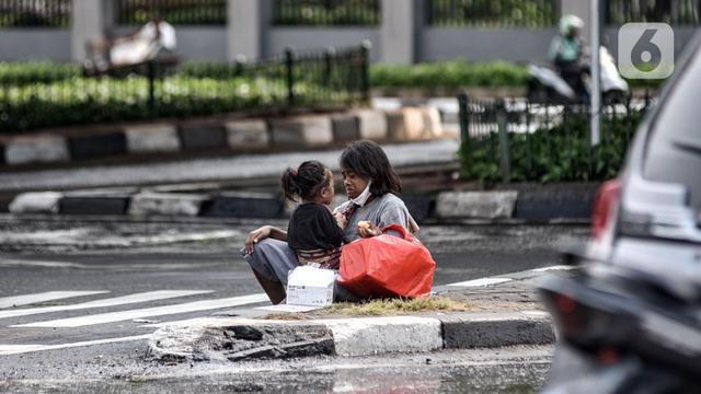 FOTO: Angka Kemiskinan di Indonesia Naik Selama Pandemi