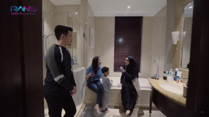 Rumah Zaskia Sungkar dan Irwansyah. (Youtube Rans Entertainment)