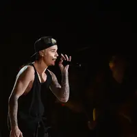 Justin Bieber kini menjadi artis pertama yang berhasil pecahkan rekor 10 miliar penonton video clipnya di album yang bertajuk Purpose. (AFP/Bintang.com)