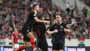 Perayaan gol Ante Rebic pada laga kedua babak kualifikasi Piala Eropa 2020 Grup E yang berlangsung di Stadion Groupama Arena, Budapest, Senin (25/3). Kroasia kalah 1-2 kontra Hungaria. (AFP/Attila Kisbenedek)