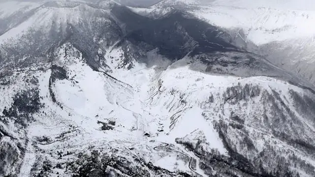 Gunung Berapi Dekat Resor Ski Jepang Erupsi, 15 Pengunjung Luka