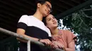 kedua penyanyi hebat Afgan dan Raisa merasa perlu untuk memberikan yang terbaik untuk lagu bertema cinta tersebut. (Nurwahyunan/Bintang.com)