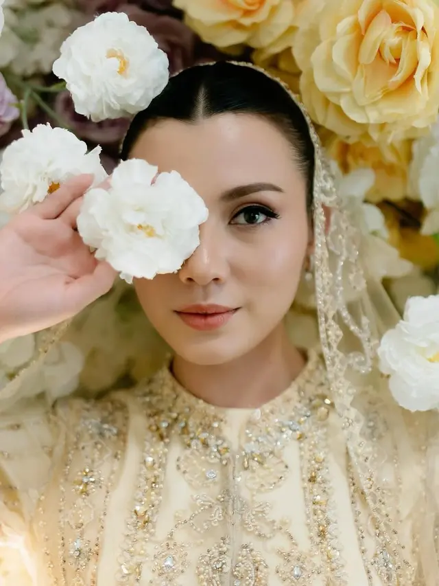 Anggun Berbalut Nuansa Pastel, Gaya Haviza Devi di Momen Pengajian Jelang Nikah Curi Perhatian