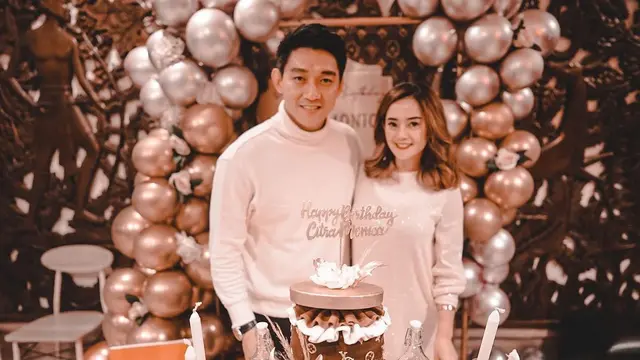 6 Momen Kompak Ifan Seventeen dan Citra Monica Pakai Baju Couple, Serasi