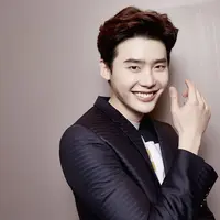 Pihak SBS sendiri mengonfirmasi jika Lee Jong Suk akan bermain dalam drama yang berjudul Hymn Of Death. (Foto: soompi.com)