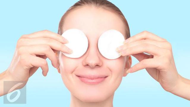 Samarkan kantung mata dengan trik mudah berikut ini. (Istockphoto)