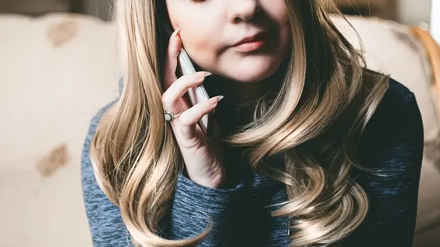 Menelpon Orang yang Kamu Percaya