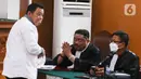 Terdakwa Kuat Ma'ruf saat menjalani  sidang tuntutan kasus pembunuhan berencana terhadap Brigadir Nofriansyah Yosua Hutabarat atau Brigair J di Pengadilan  Negeri Jakarta Selatan, Senin (16/1/2023). Kuat Ma'ruf dinilai terbukti melanggar Pasal 340 Kitab Undang-undang Hukum Pidana (KUHP). (Liputan6.com/Herman Zakharia)