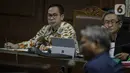 Terdakwa kasus TTPU dan korupsi pengadaan alat kesehatan Tubagus Chaeri Wardana menjalani sidang lanjutan di Pengadilan Tipikor Jakarta, Senin (20/1/2020). Sidang lanjutan tersebut beragendakan pemeriksaan saksi yang dihadirkan Jaksa Penuntut Umum KPK. (Liputan6.com/Faizal Fanani)