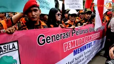 Massa unjuk rasa merupakan gabungan Pemuda Pancasila dari beberapa wilayah di Jakarta. (Liputan6.com/Andrian M Tunay)