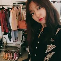 Bagi para penikmat drama Korea, pasti sudah tak asing lagi dengan nama Park Shin Hye. Pasalnya akrtis berwajah cantik ini sudah terjun di dunia akting sejak belasan tahun lalu. (Foto: instagram.com/ssinz7)