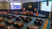 DPRD DKI Jakarta telah memutuskan tiga nama yang diusulkan sebagai calon pejabat atau Pj Gubernur DKI Jakarta pengganti Anies Baswedan dalam rapat pimpinan gabungan atau Rapimgab. (Foto: Winda Nelfira/Liputan6.com).
