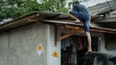 Sumber radiasi diduga berasal dari aktivitas pabrik peleburan limbah baja dan besi di kawasan tersebut. (Yasuyoshi CHIBA/AFP)