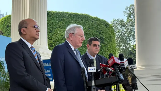 Predsednik Prabowo Subianto sprejel Steva Forbesa