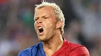 Reaksi striker Barcelona, Eidur Gudjohnsen di laga lawan Villarreal di Camp Nou, 10 Meui 2009. Laga berakhir imbang 3-3. AFP PHOTO/ JAIME REINA 