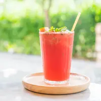 Ilustrasi jus jambu/copyright freepik.com/topntp26