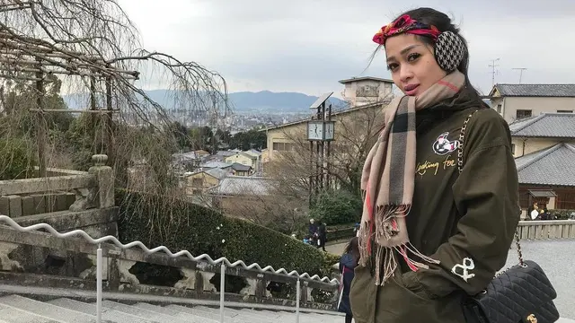 Gracia Indri
