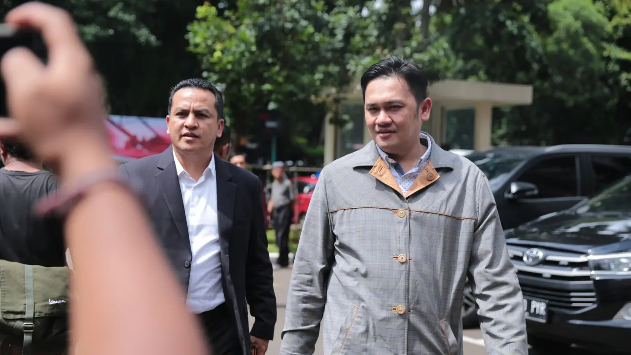 [Bintang] Farhat Abbas