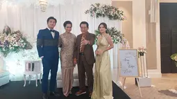 Momen yang terjalin di balik layar juga sangat mempengaruhi chemistry antara keduanya. Tak heran jika Anwar Fuady dan Afifah tampak begitu apik memainkan karakter masing-masing bak ayah dan anak sungguhan. Karena itu, penampilan mereka di sinetron Tajwid Cinta pun menjadi salah satu yang ditunggu. (Liputan6.com/IG/@fuady_47)