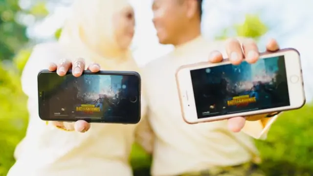 Dipertemukan Lewat Game Online, Polisi dan Tentara Ini Jadi Sepasang Kekasih