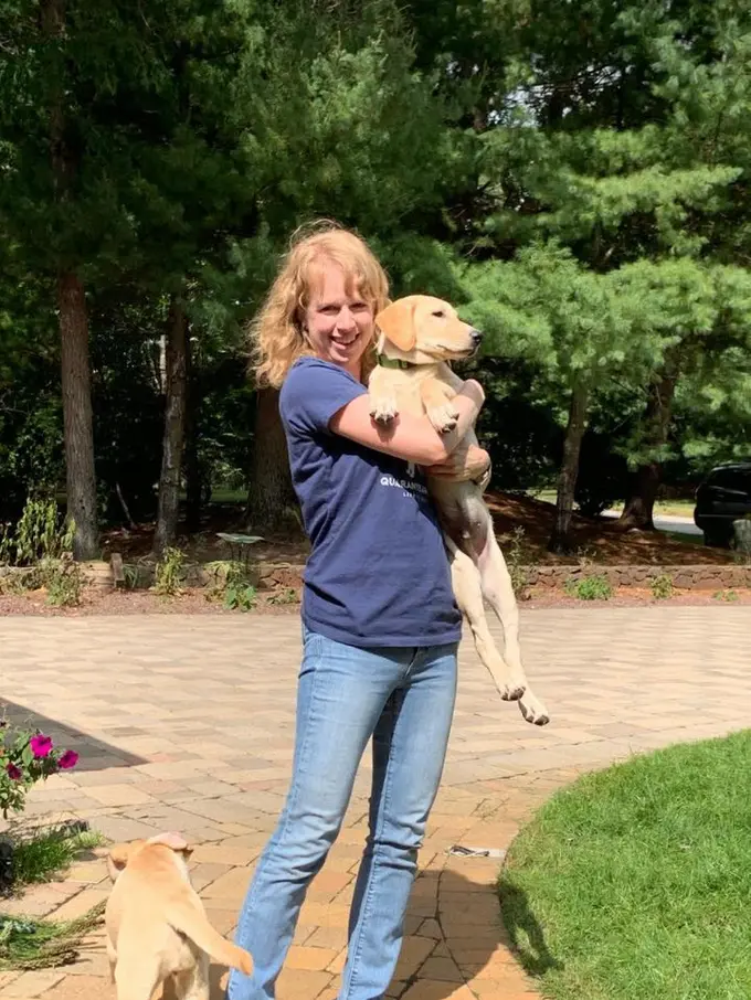 Tracy dan anjingnya Beau