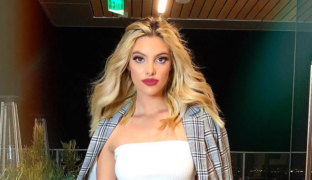 Lele Pons, mungkin kamu nggak pernah mendengar namanya. Namun cewek berusia 21 tahun ini menyandang predikat pemilik akun dengan penonton Insastory terbanyak 2017. (instagram/lelepons)