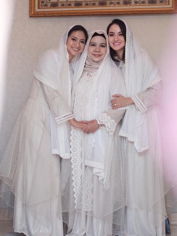 Ririn Ekawati dan Ibunda (Sumber: Instagram/ririnekawati)