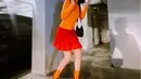 Tampaknya Yuki Kato memang tak pernah setengah-setengah dalam hal penampilannya, termasuk saat cosplay. Salah satunya adalah ketika menjadi karakter Velma Dinkley dari serial Scooby Doo ini. Bukankah menarik melihat mengenakan outfit serba oranye hingga wig bob yang sangat mirip dengan Velma ini? [Foto: Instagram/yukikt]