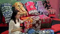 Sizzy Natalie mengabadikan keindahan dan kekayaan Sulawesi Utara dalam kain-kain Batik Bercerita (Liputan6.com / Yoseph Ikanubun)