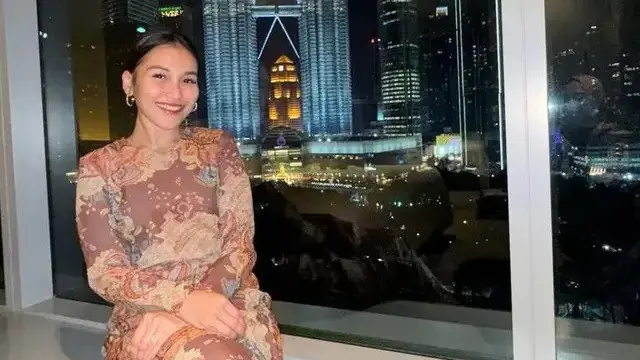 Inspirasi baju lebaran 2025 (credit: instagram/ayutingting92)