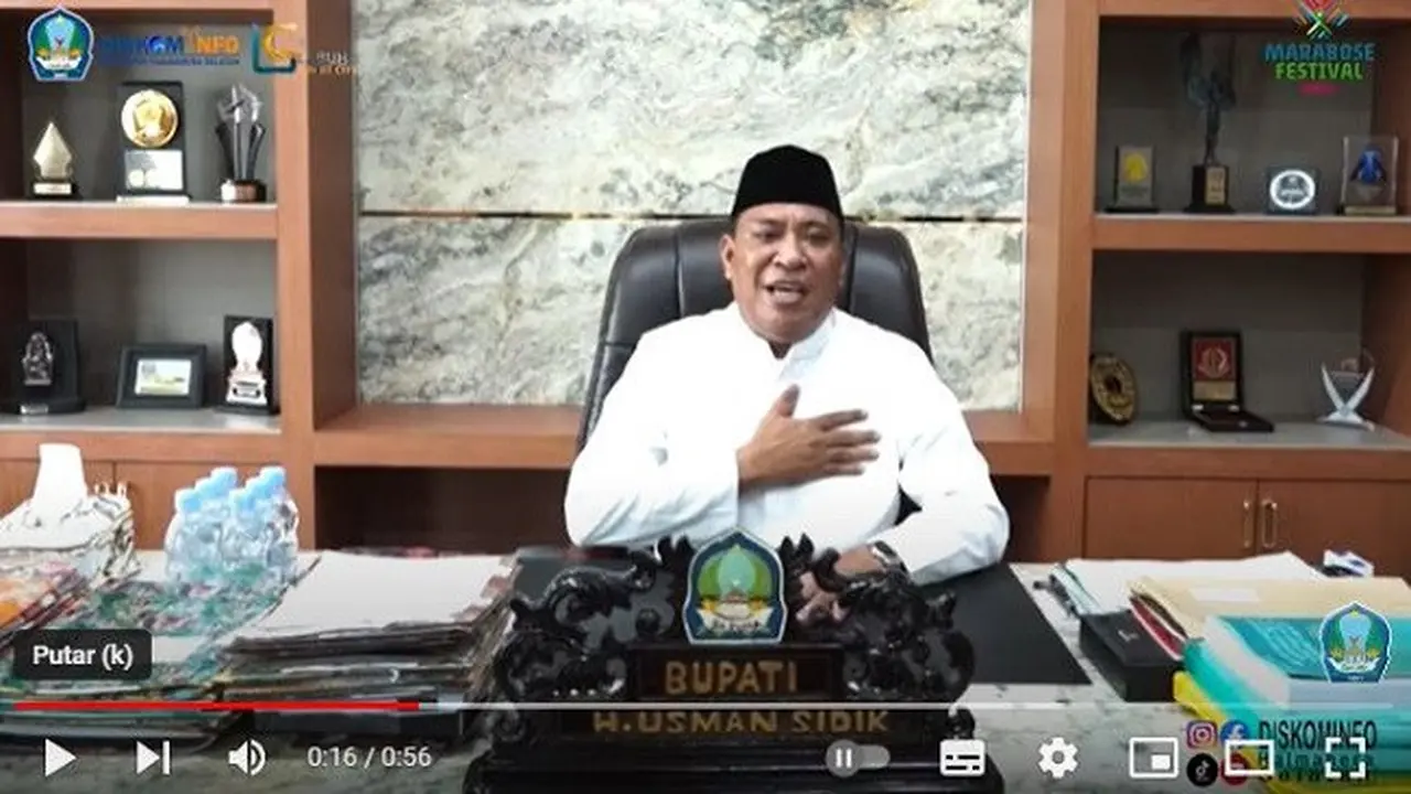 Bupati Halmahera Selatan, Usman Sidik. (YouTube DISKOMINFO KAB. HALSEL)