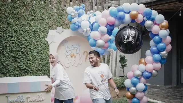 6 Momen Kesha Ratuliu dan Adhi Permana Ungkap Jenis Kelamin Anak Pertama