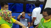 Kiper Sumatera Selatan, Teja Paku Alam kemungkinan besar absen saat meladeni Sulawesi Selatan di semifinal PON 2016, Senin (26/9/2016). (Bola.com/Riskha Prasetya)