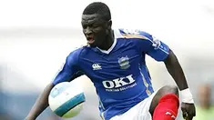 Portsmouth's Sulley Muntari controls the ball during their Premier League match against Blackburn at Fratton Park, Portsmouth on April 27, 2008. AFP PHOTO/GLYN KIRK