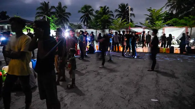 BBM Langka, Warga Samahani Provinsi Aceh Rela Antre hingga Malam