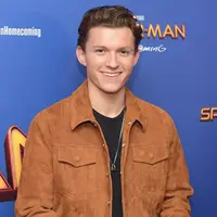 “Mereka (Tom Holland dan Zendaya Coleman) sangat hati-hati menjaga rahasia ini dari hadapan publik tetapi mereka telah pergi berlibur bersama-sama dan mencoba untuk menghabiskan waktunya,” ujar sumber. (AFP/Bintang.com)