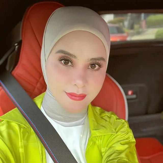6 Artis Mualaf yang Keputusannya Pernah Ditentang Keluarga, Tetap Teguh