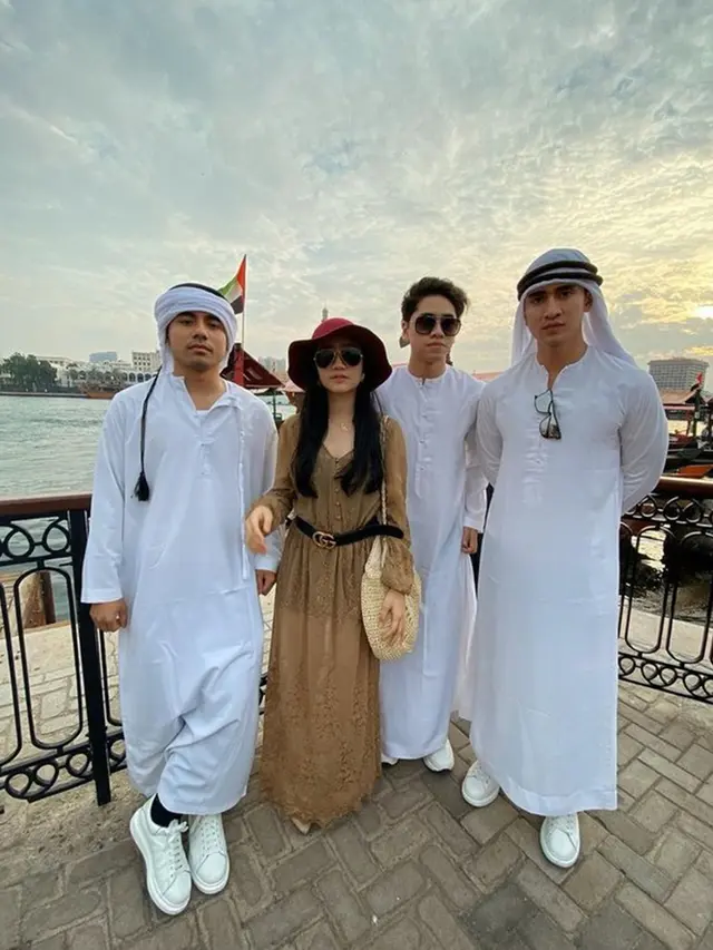 6 Momen Seru Verrell Bramasta dan Febby Rastanty Liburan ke Dubai