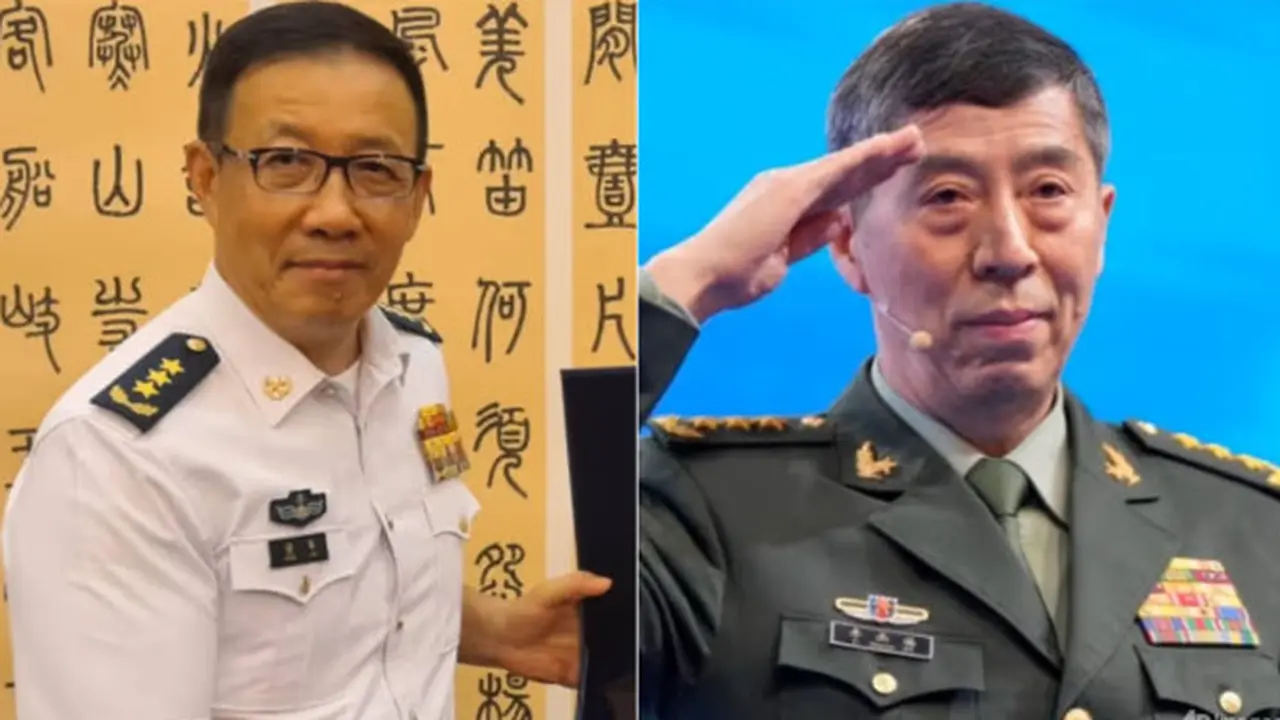 China menunjuk Dong Jun (kiri) sebagai menteri pertahanan baru menggantikan Li Shangfu (kanan) yang digulingkan pada bulan Oktober. (Foto: MINDEF; AP/Vincent Thian)