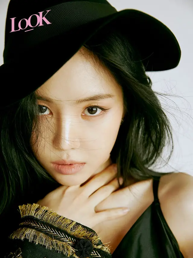 Son Naeun Apink. (Play M via Soompi)