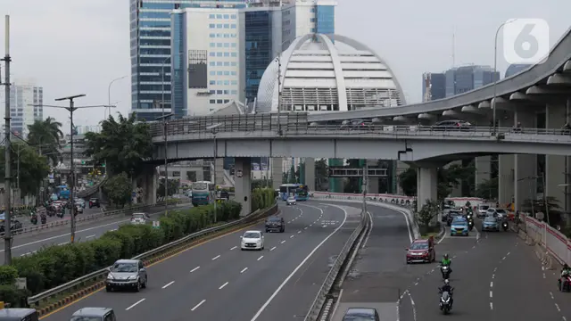 Jakarta Banjir, Tol Dalam Kota Tampak Lengang