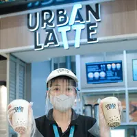 Urban Latte x Stefani Horison menghadirkan 2 varian kopi Coconut Coffee Cream dan Irish Coffe Cream
