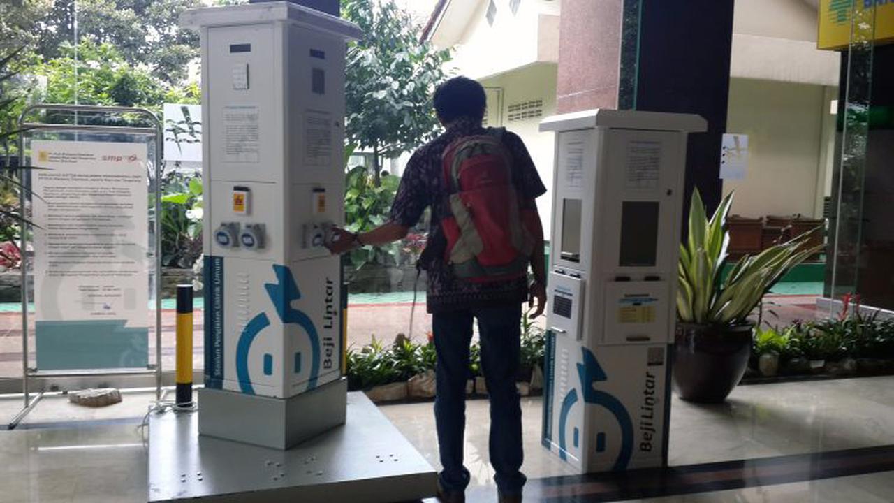 Stasiun Pengisian Lustrik Umum (SPLU) Beji Lintar milik PLN Disjaya.