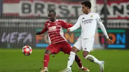 Tim tamu asal Spanyol Los Blancos butuh kemenangan untuk menjaga asa mereka di Liga Champions. (AP Photo/Thibault Camus)