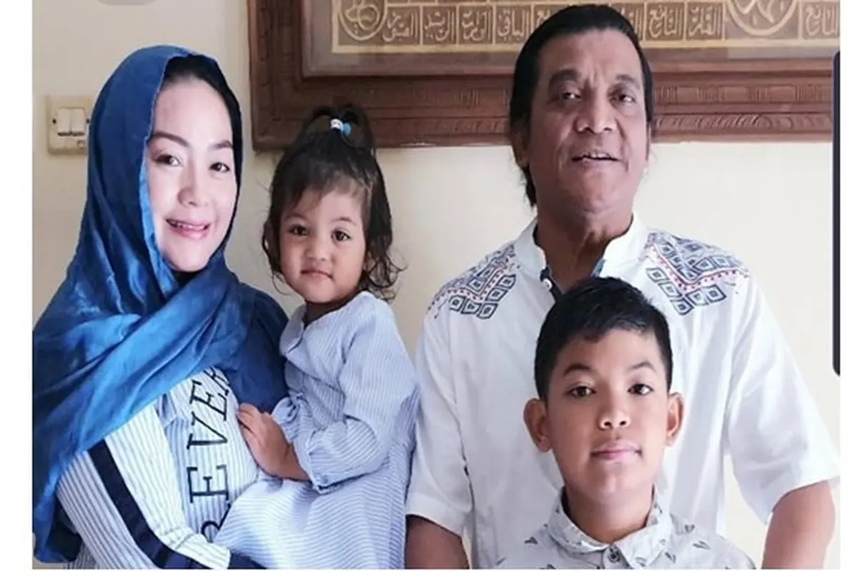 5 Unggahan Yan Vellia Istri Didi Kempot Setelah Sang Suami Meninggal, Penuh Duka