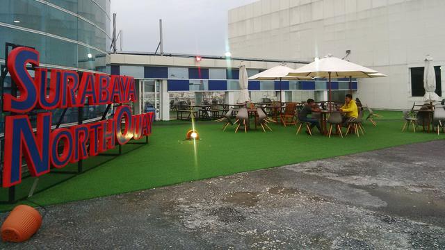 Menyapa Senja di Surabaya North Quay