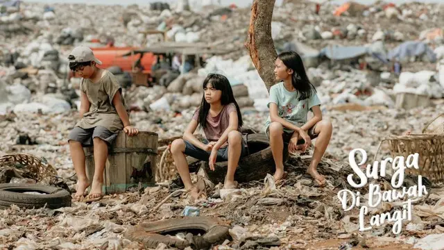 Film bergenre drama musikal Surga di Bawah Langit siap meramaikan perfilman Tanah Air.