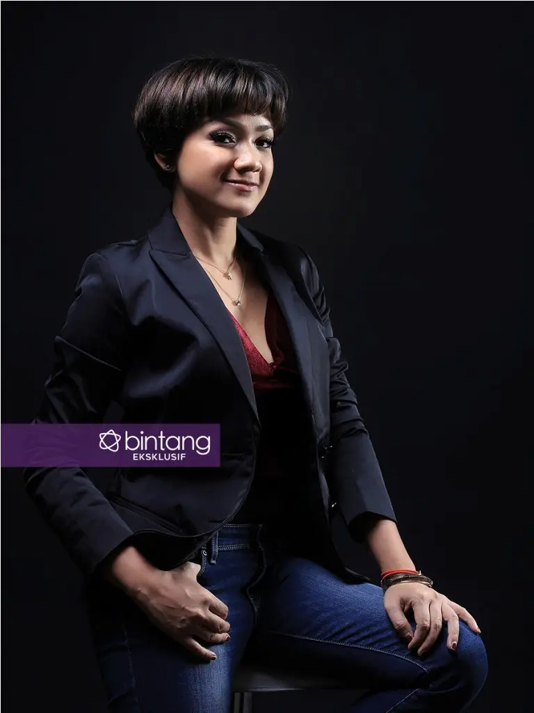 Nirina Zubir, pemain film '5 Cowok Jagoan'. (Fotografer: Deki Prayoga, Digital Imaging: Muhammad Iqbal Nurfajri/Bintang.com)