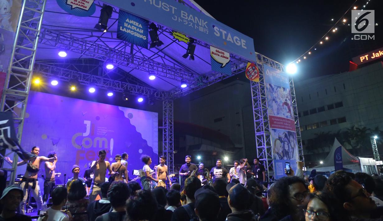 Wallpaper Foto Bareng Komika Orkes Pensil Alis Ramaikan Jicomfest 2019 HD