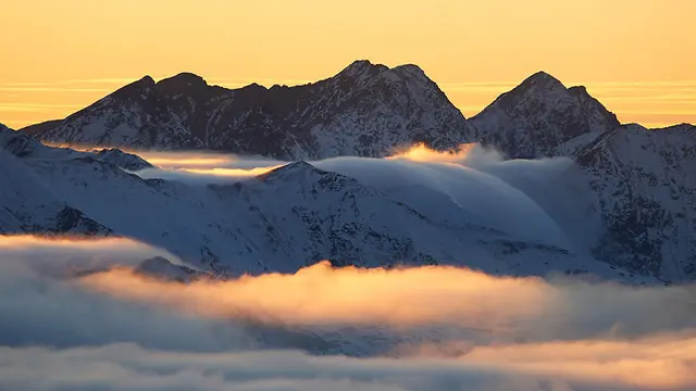Indahnya Lukisan Alam yang Membentang di Gunung Tatra Polandia
